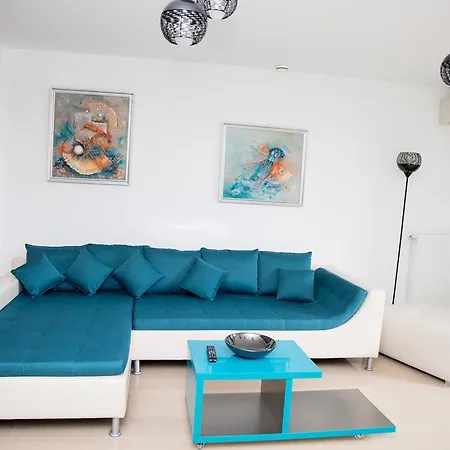 Eros Sea Breeze Apartament *
